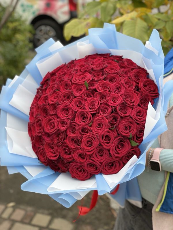 Букет 101 червона троянда