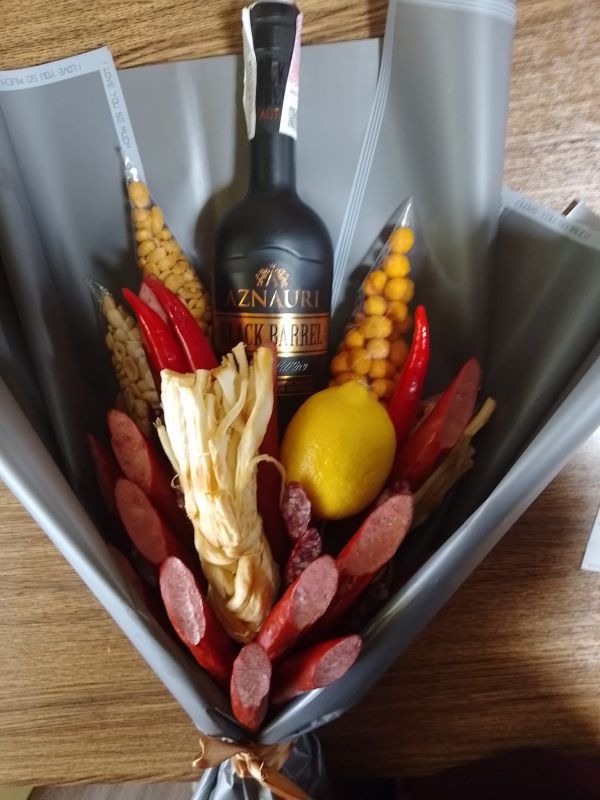 Чоловічий фуд букет "Чоловіча мрія" Чоловічий фуд букет "Чоловіча мрія"