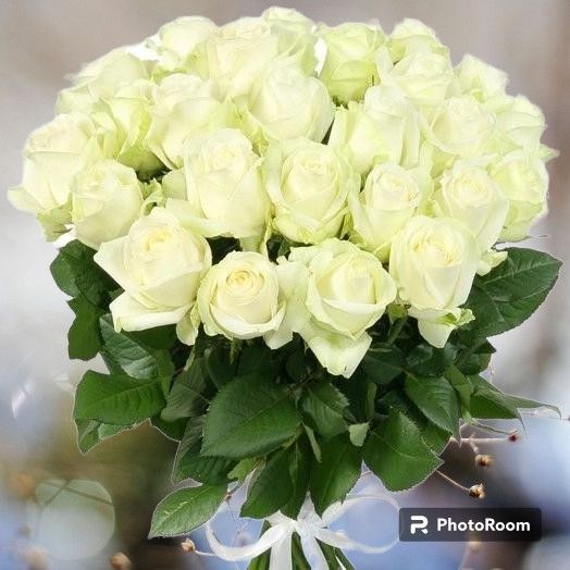 Букет 25 білих троянд